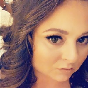 Meet your Posher, Whitney